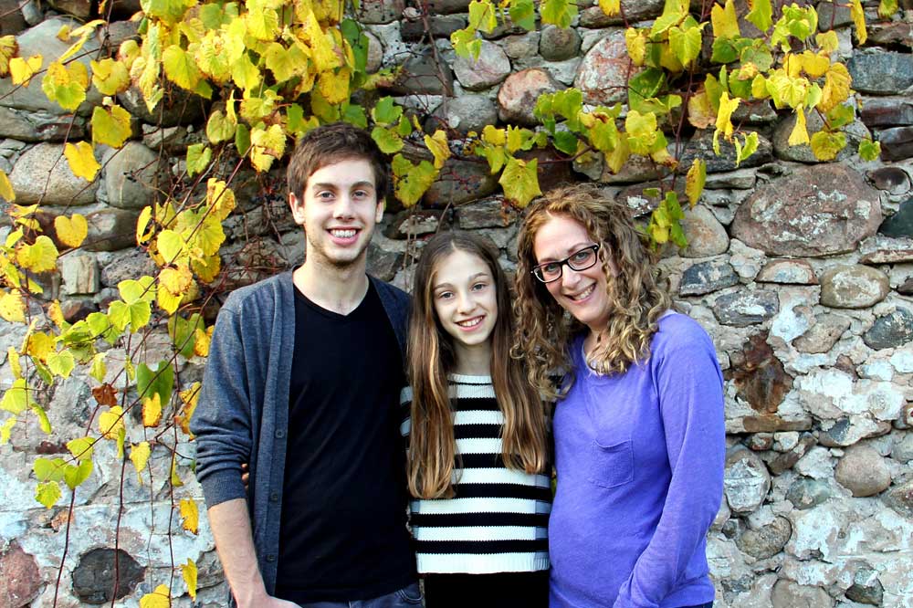 1,000 Families Project: Sandi and Family